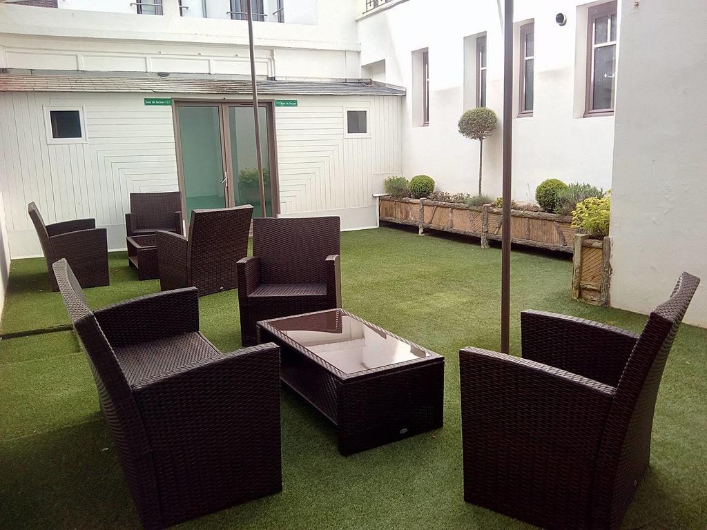 Vichy Residencia Aparthotel ภายนอก รูปภาพ