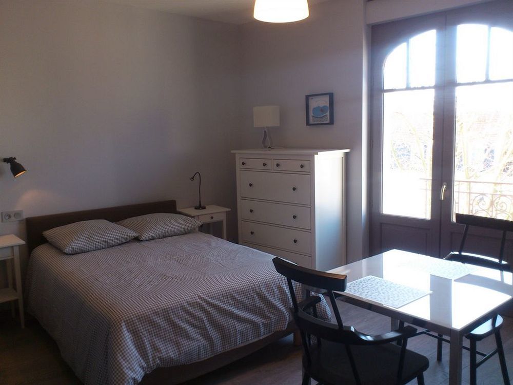 Vichy Residencia Aparthotel ภายนอก รูปภาพ